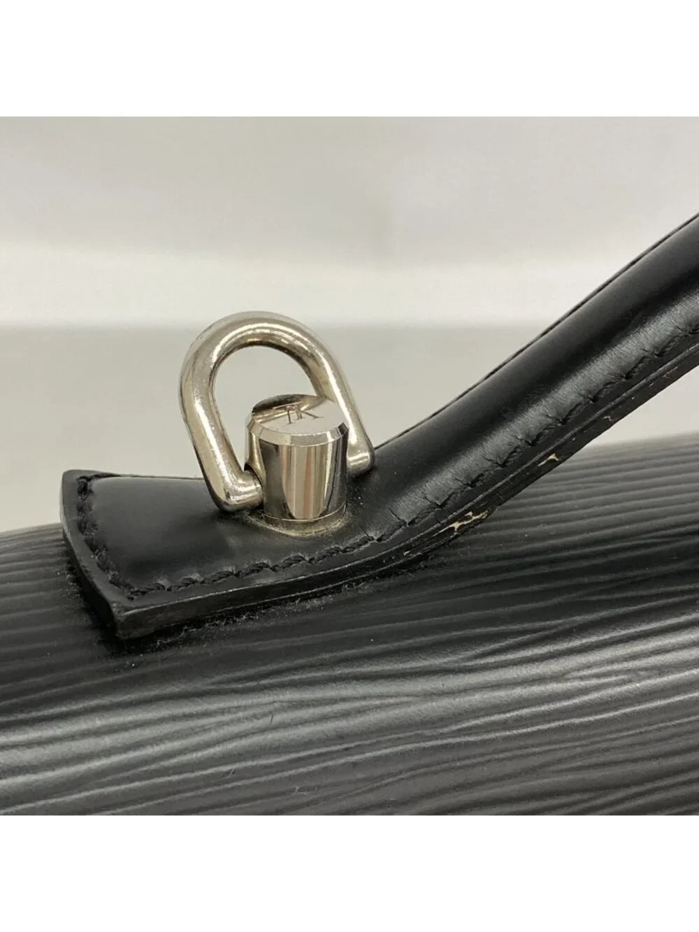 Louis Vuitton Handbag Epi Monceau 28 Noir